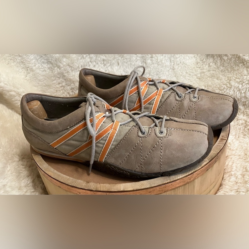 Columbia Laci Sneaker Tan Orange Walking Hiking Trail Lace Up Size 10